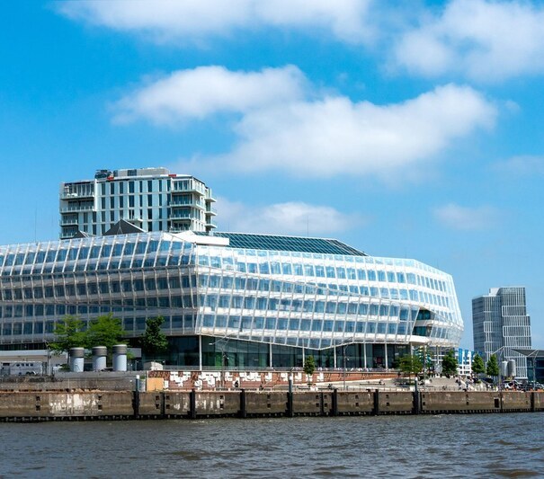 2BAAYK5 the empty cruise terminal at the Uberseequartier in Hamburg